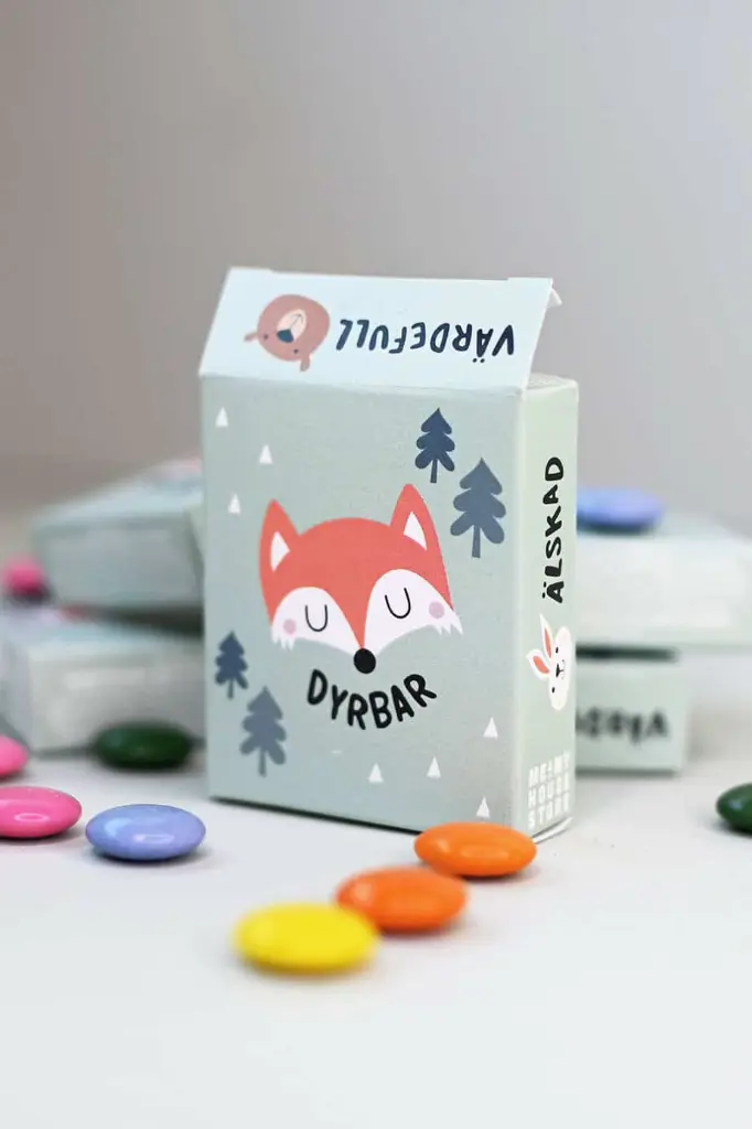 Tablettask med skogens djur5.webp