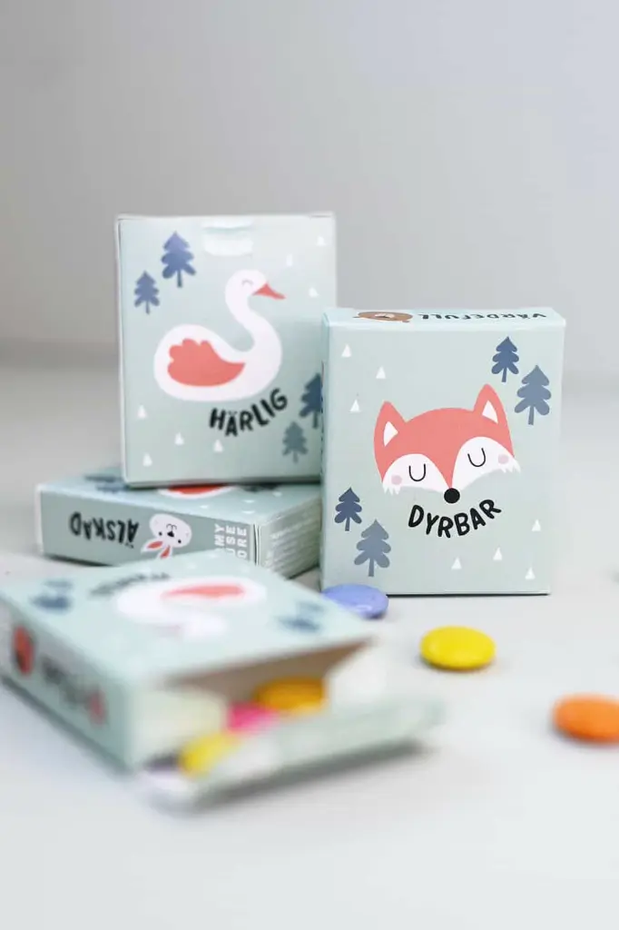 Tablettask med skogens djur2.webp